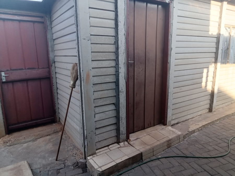 3 Bedroom Property for Sale in Geelhoutpark North West